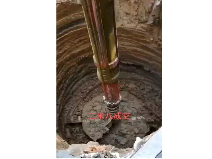 30米深机锁杆旋挖钻机螺旋加扩大直径孔
